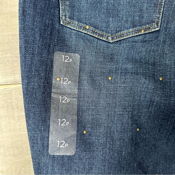 NWOT Talbots Simply Flattering 5 Pocket Ankle Jeans Dark Wash Bronze Studded - Picture 5 of 12